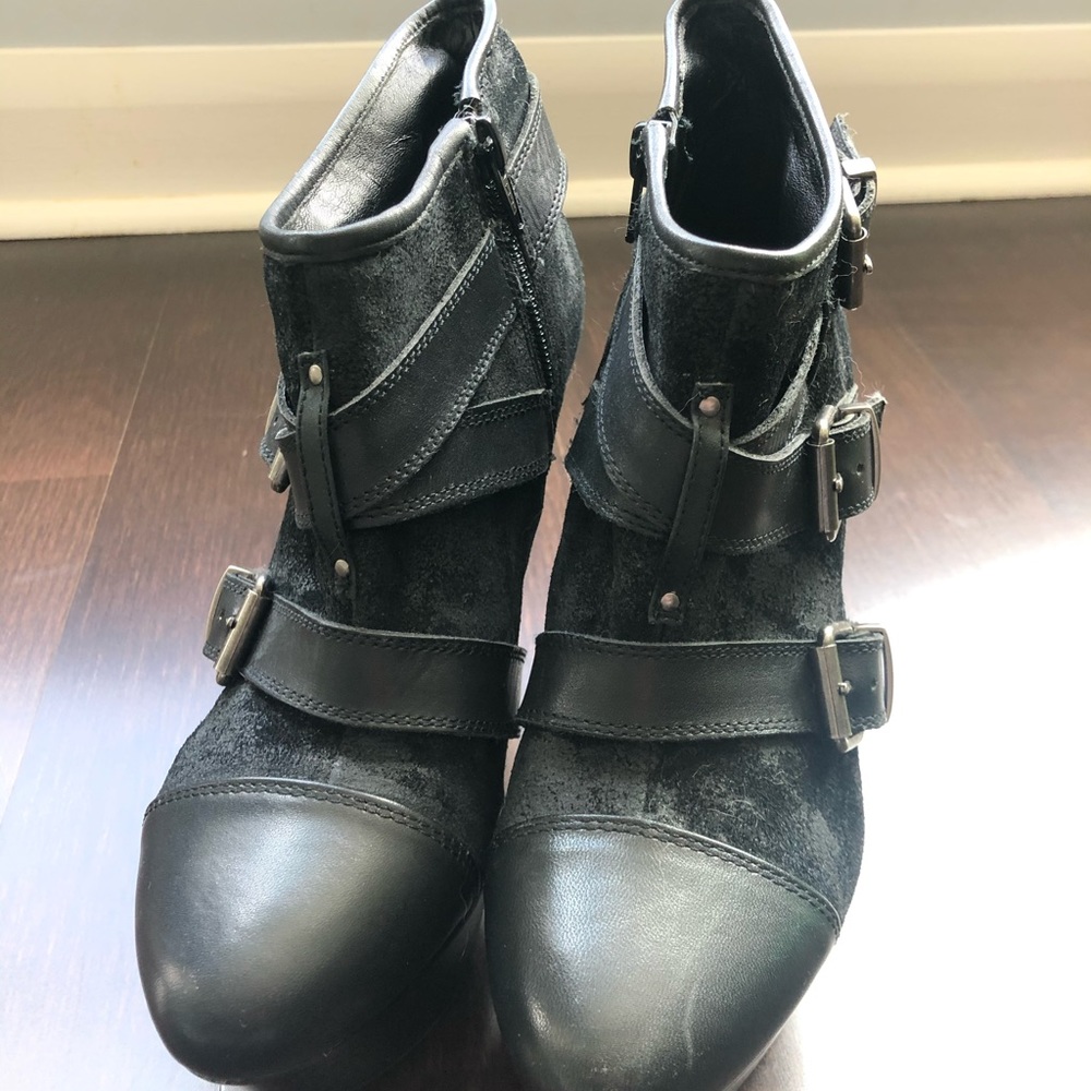 Jessica Simpson booties - Picture 3 of 5